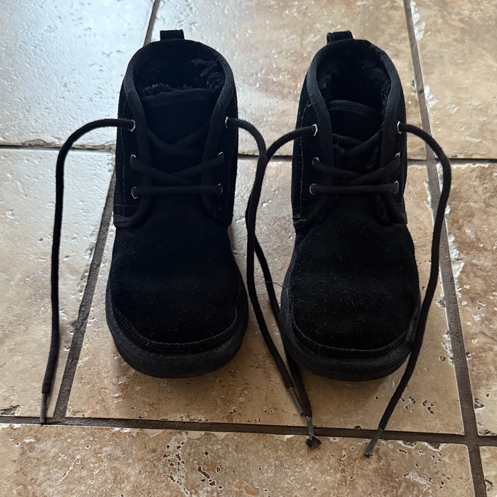 UGG Black Kids Shoes